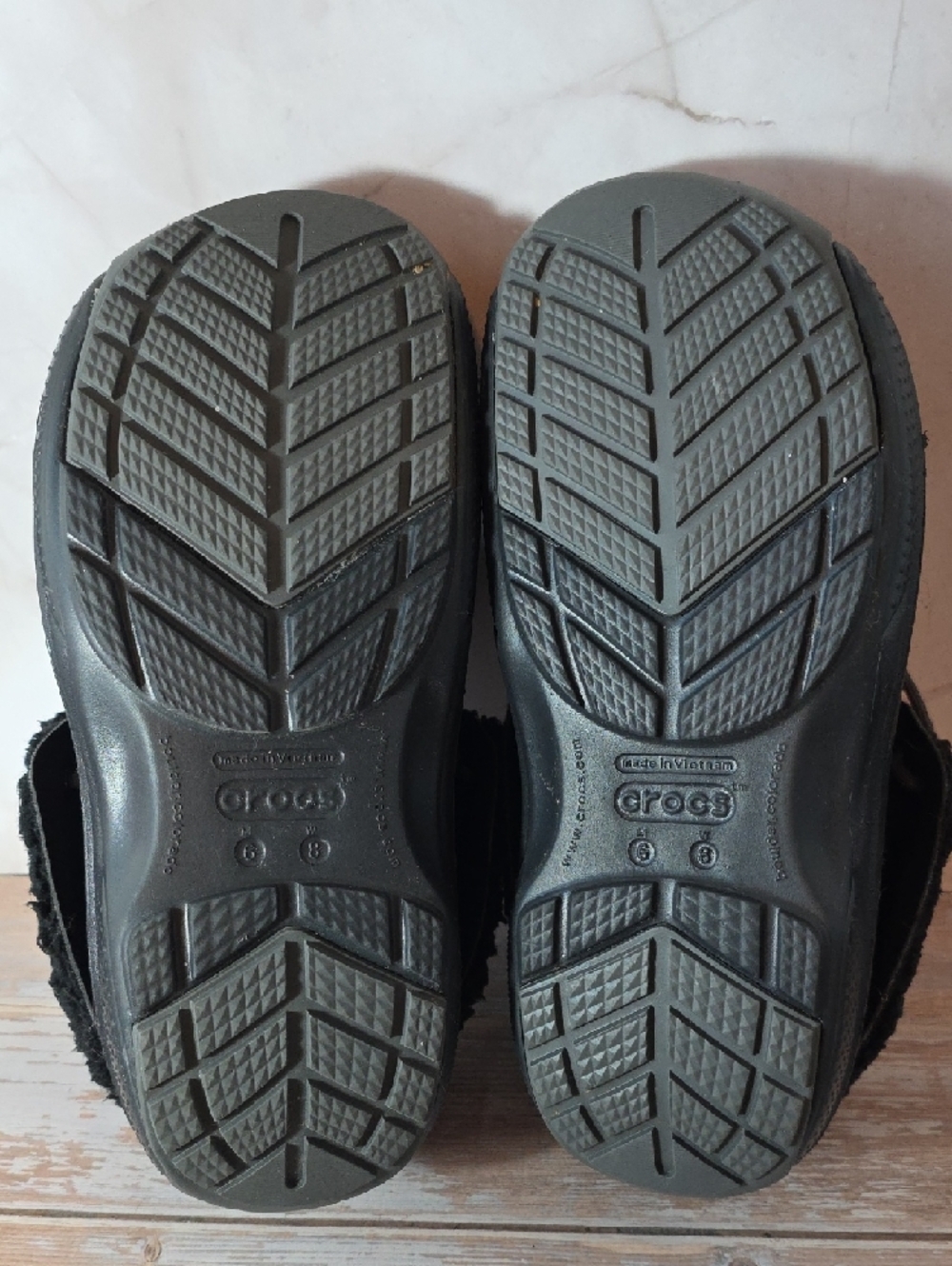 CROCS Black Fuzzy Lined, Convertable, Slip-Ons - Picture 7 of 9